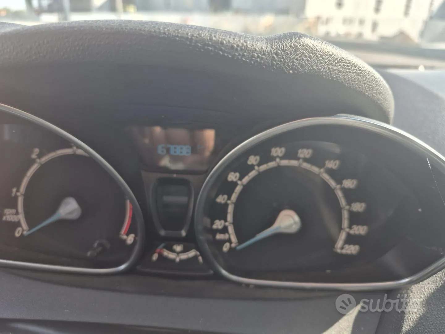 Ford Fiesta 2015 photo 3