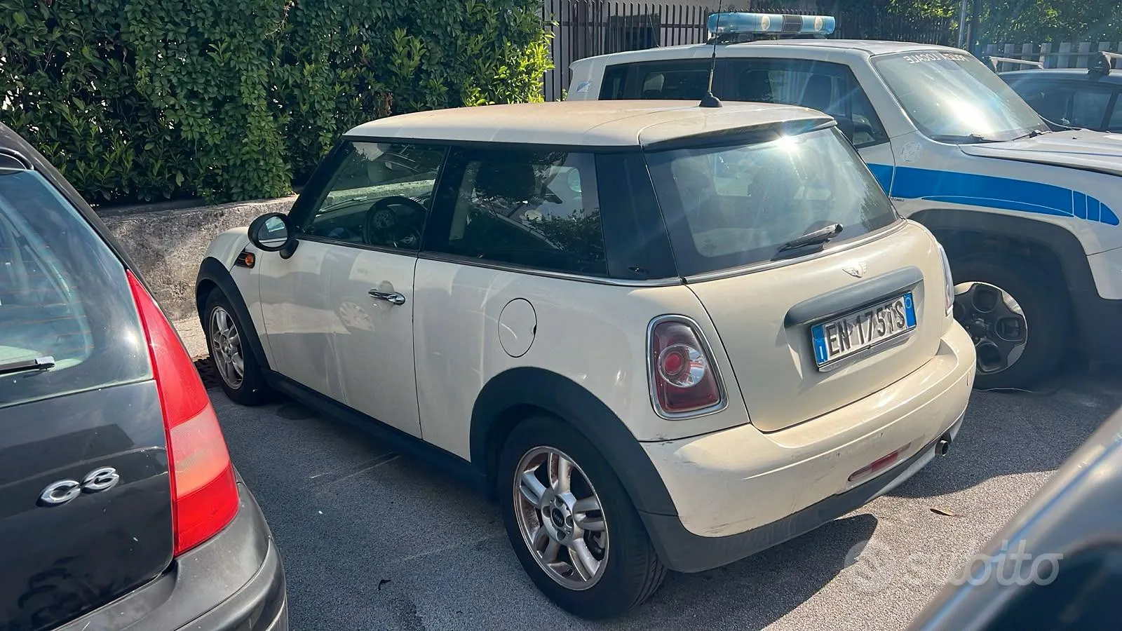 Mini Mini Cooper Gpl 2012 photo 2