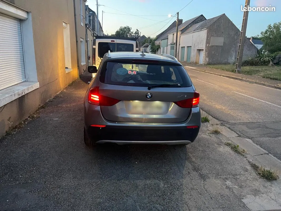 BMW X1 2010 photo 2