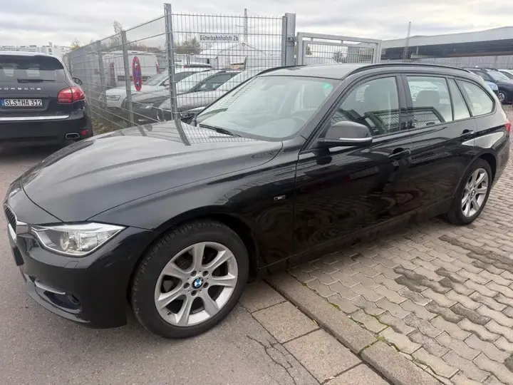 BMW 320I