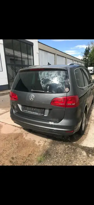 Volkswagen Sharan 2013 photo 2