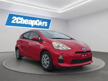Toyota Aqua 2013 photo 4