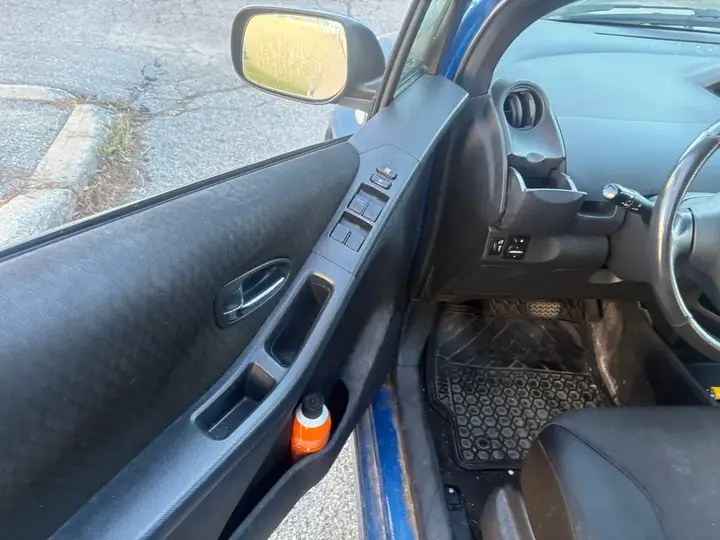 Toyota Yaris 2006 photo 3