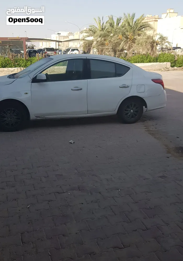 Nissan Sunny 2014 photo 4