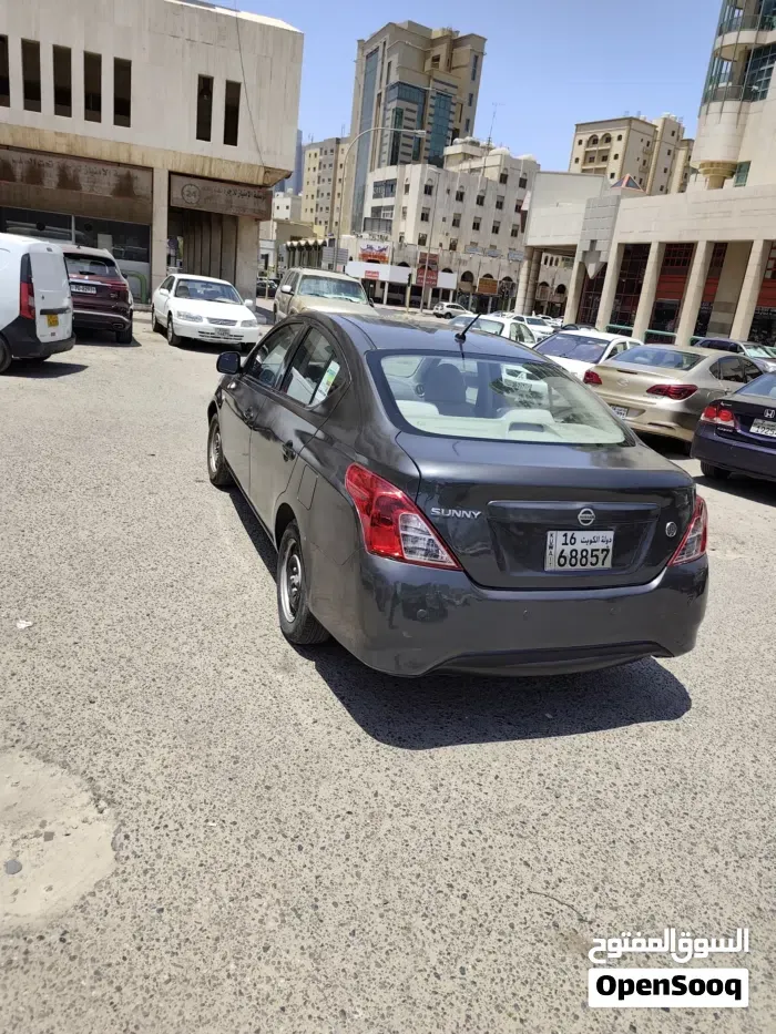 Nissan Sunny