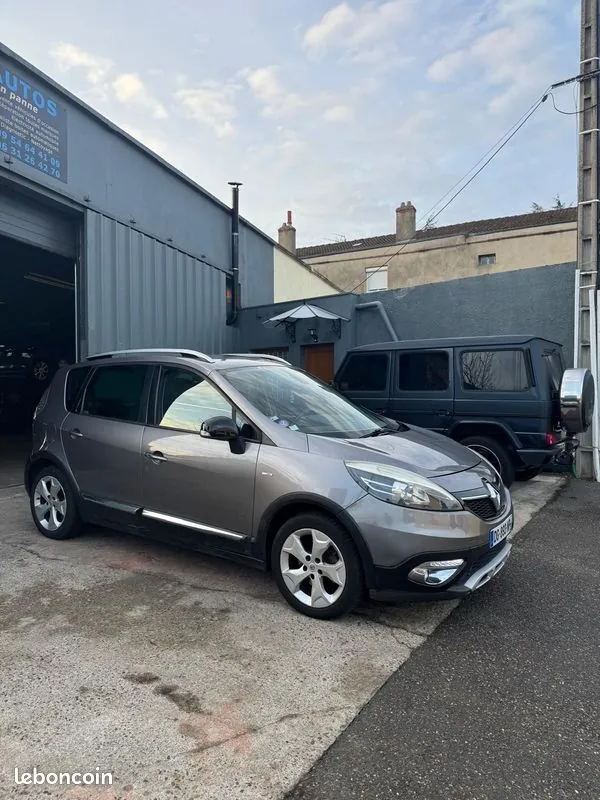 Renault Megane 2014 photo 2