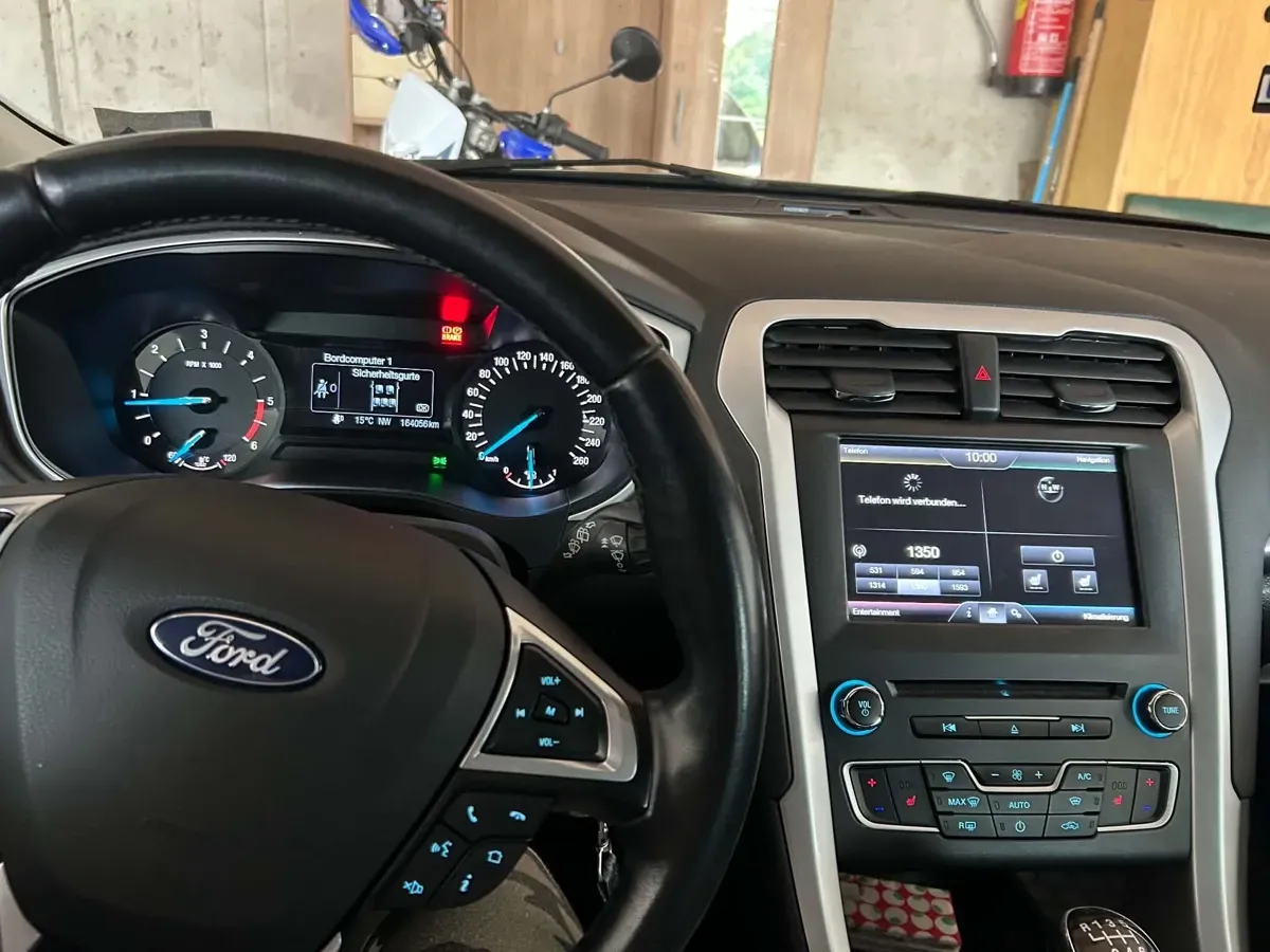 Ford Mondeo 2015 photo 3