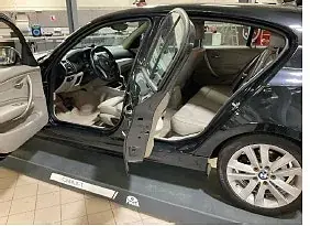 BMW 118D 2011 photo 4
