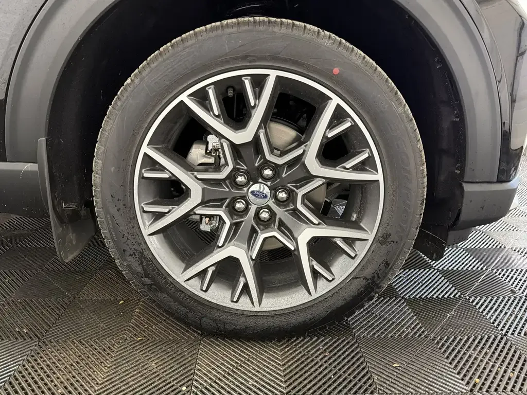 Ford Explorer 2027 photo 4