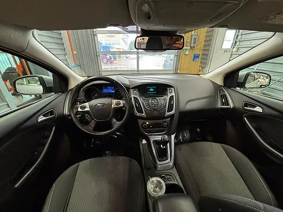 Ford Focus 2014 photo 5