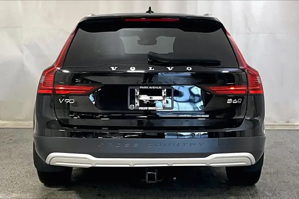 Volvo V90 Cross Country 2022 photo 4