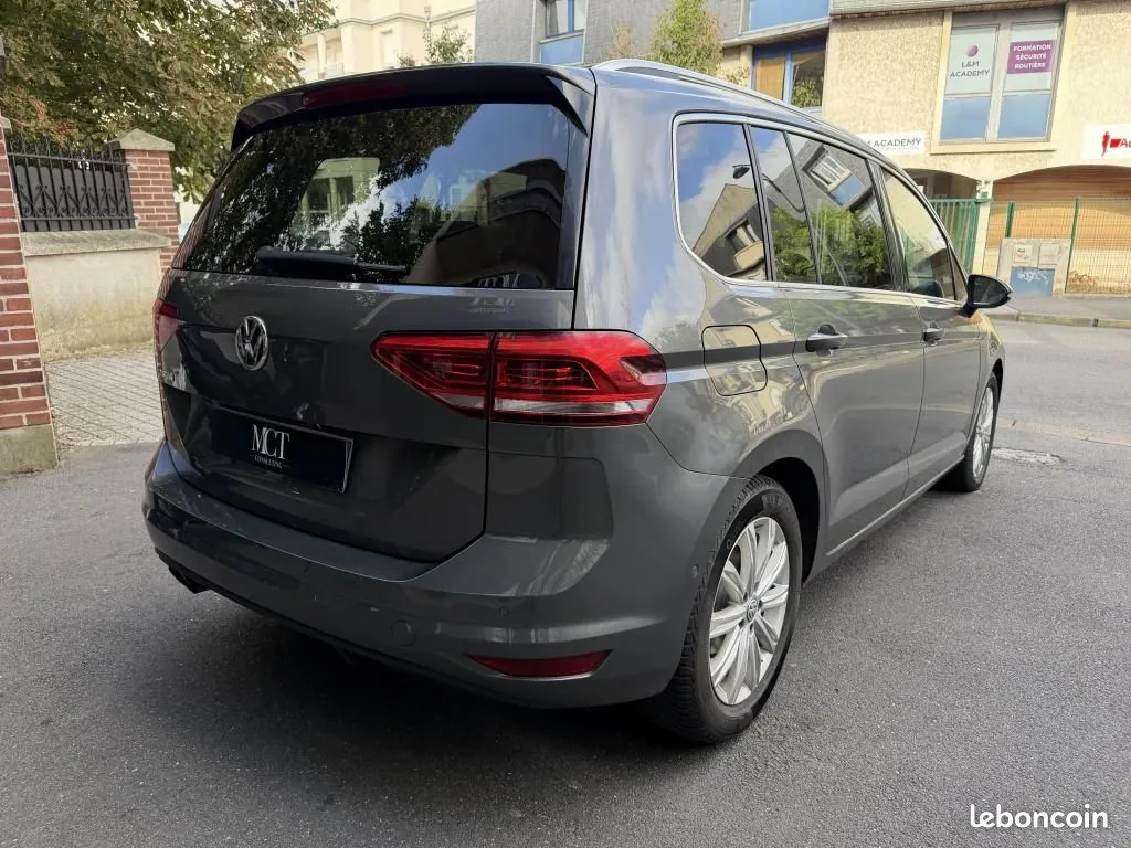 Volkswagen Touran 2016 photo 5