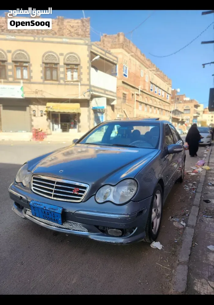 Mercedes-Benz E-Class 2004 photo 5