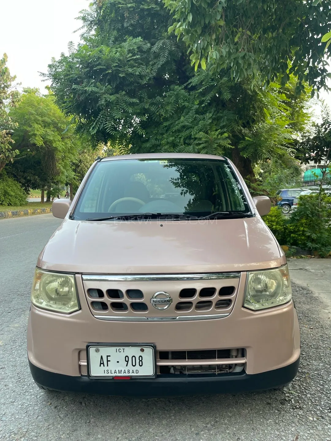Nissan Otti