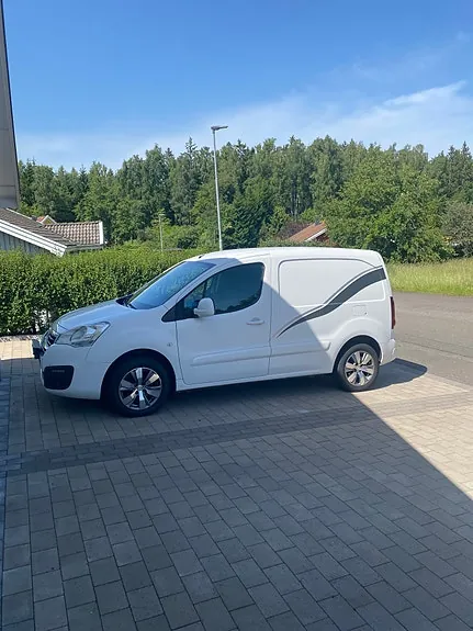 Peugeot Partner 2017 photo 2