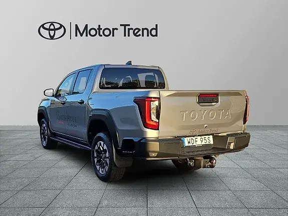 Toyota Hilux 2026 photo 2