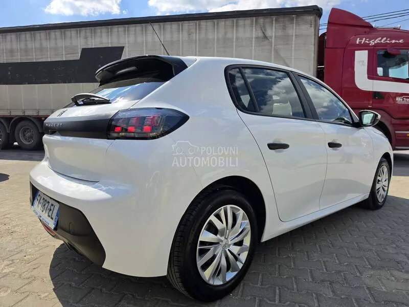 Peugeot 208 2021 photo 5