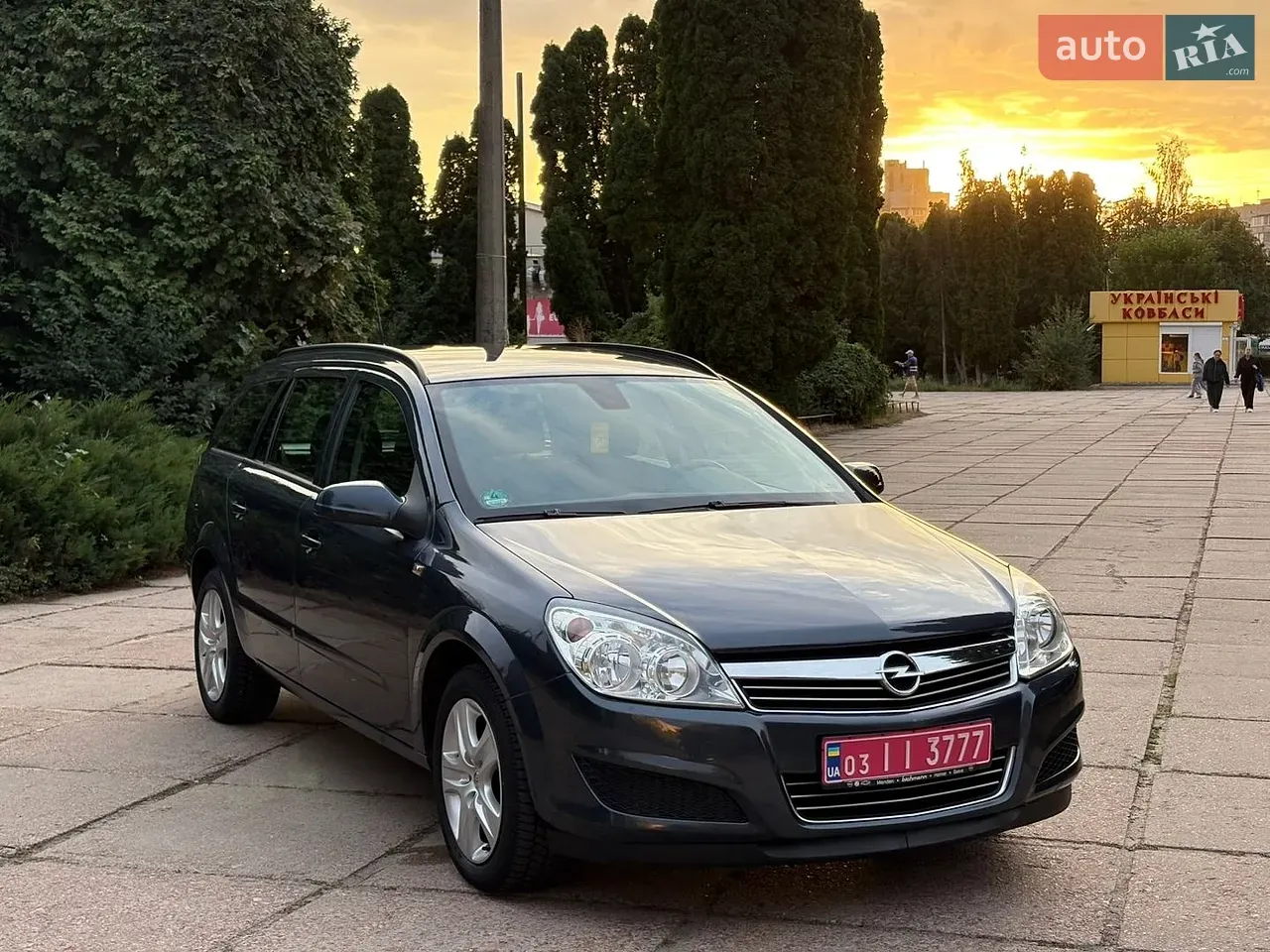 Opel Astra 2009 photo 4