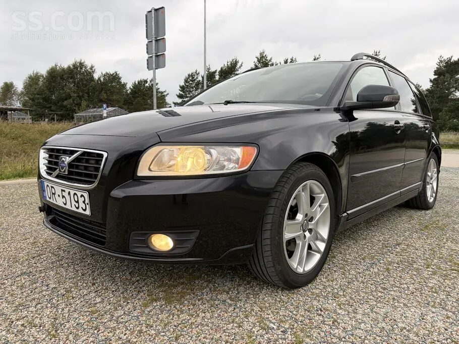 Volvo V50 2010 photo 3