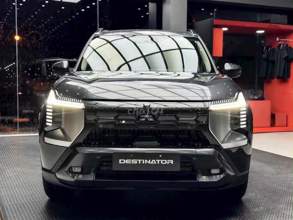 Mitsubishi Destinator