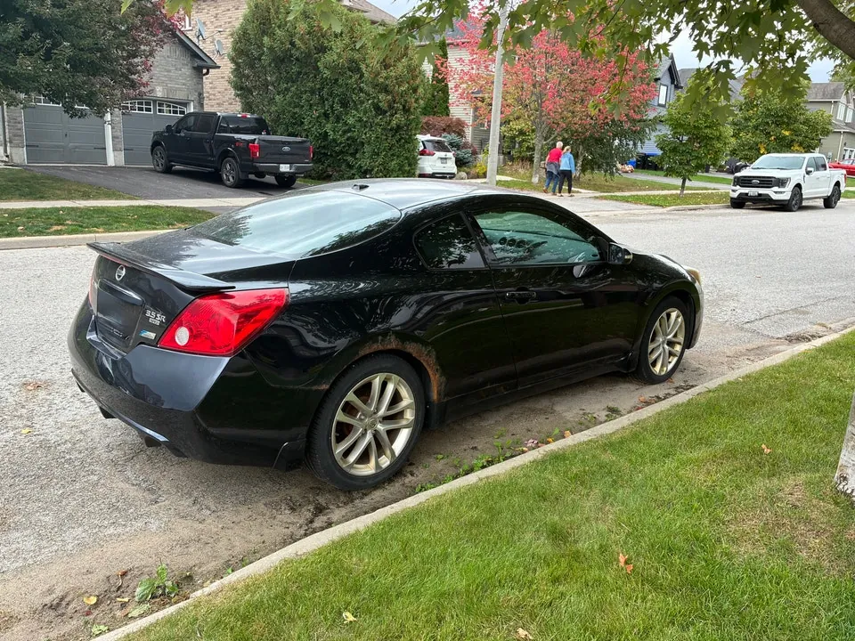 Nissan Altima 2010 photo 4