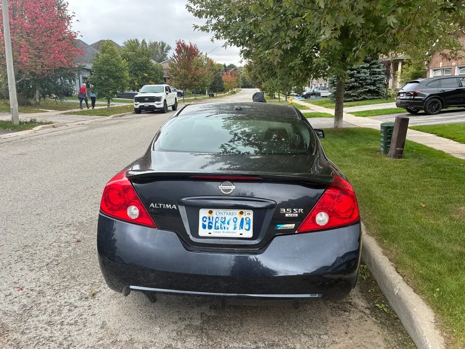 Nissan Altima 2010 photo 3