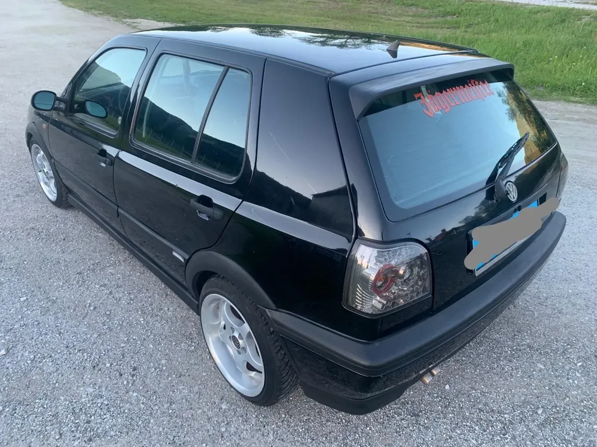 Volkswagen Golf 1994 photo 2