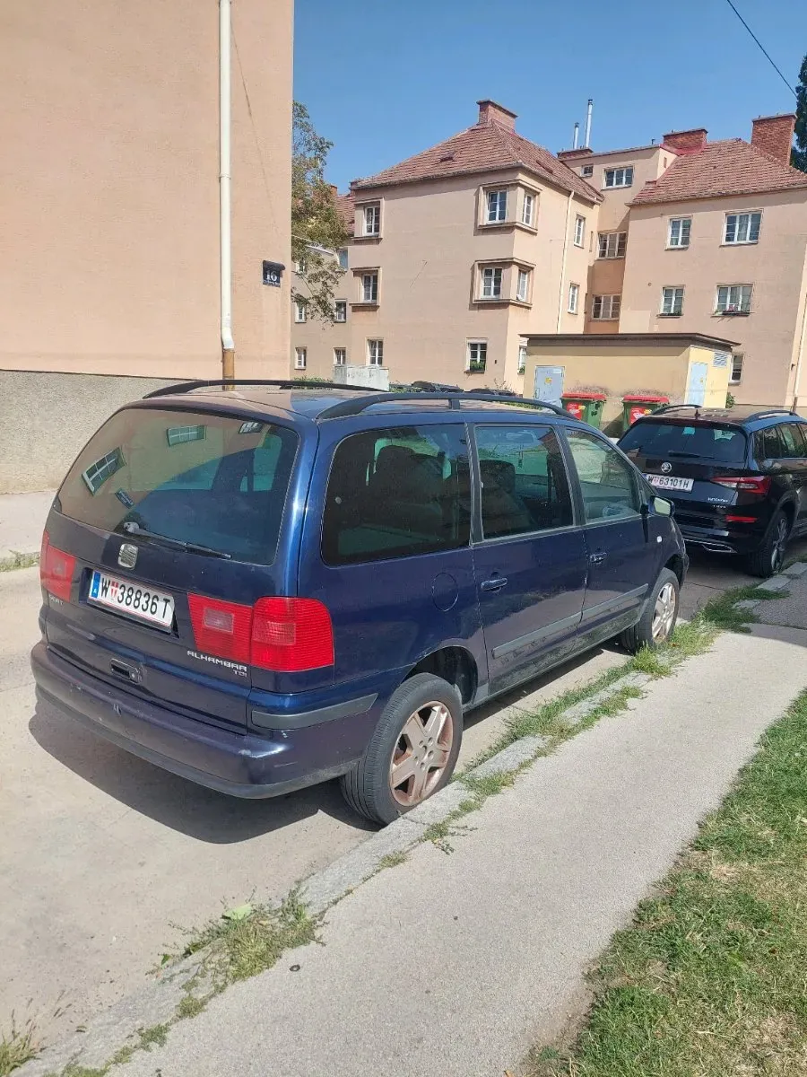 Seat Alhambra 2001 photo 3