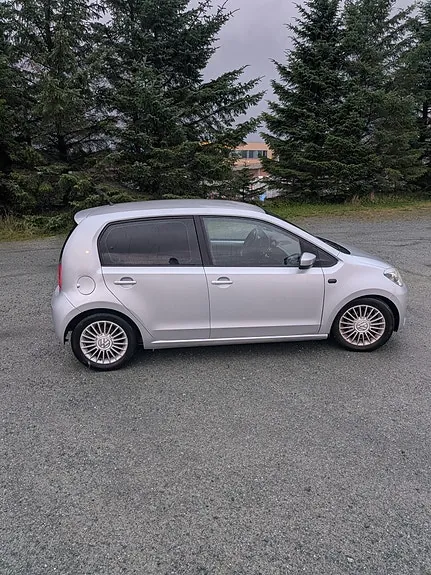 Volkswagen Up 2013 photo 5