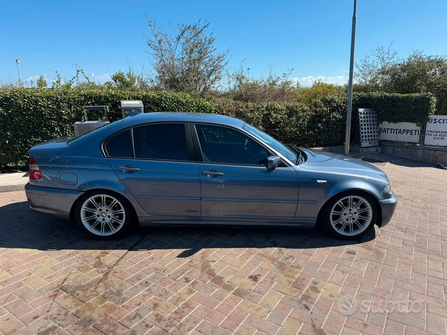 BMW 3 Series 2002 photo 2