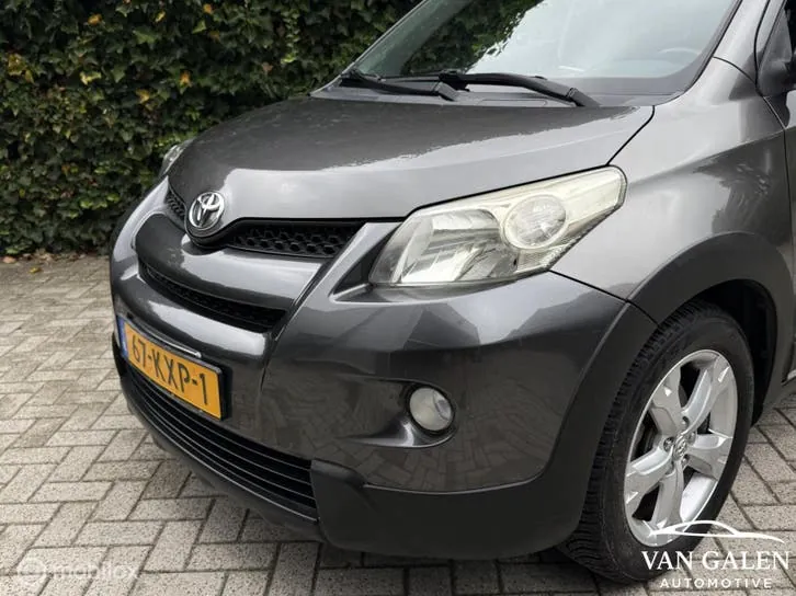 Toyota Urban Cruiser 2010 photo 2