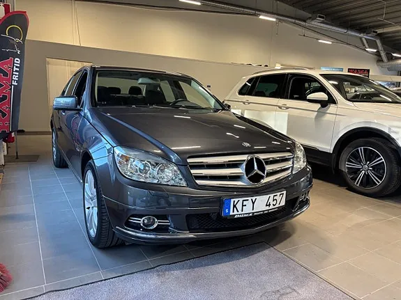 Mercedes-Benz C180 2010 photo 2