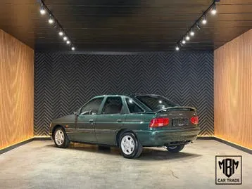 Ford Escort 1998 photo 2