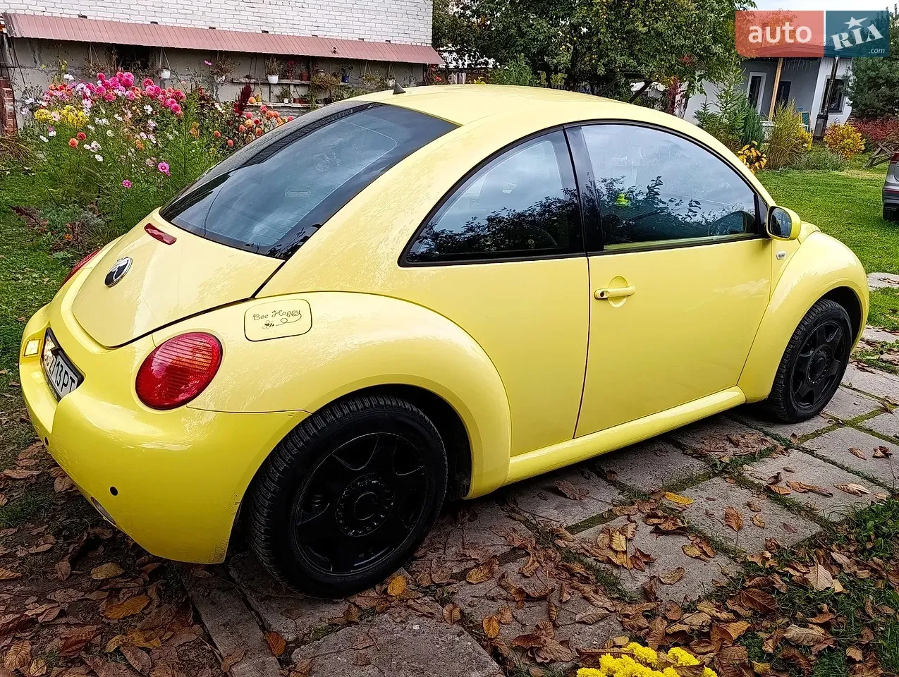Volkswagen Beetle 2000 photo 5