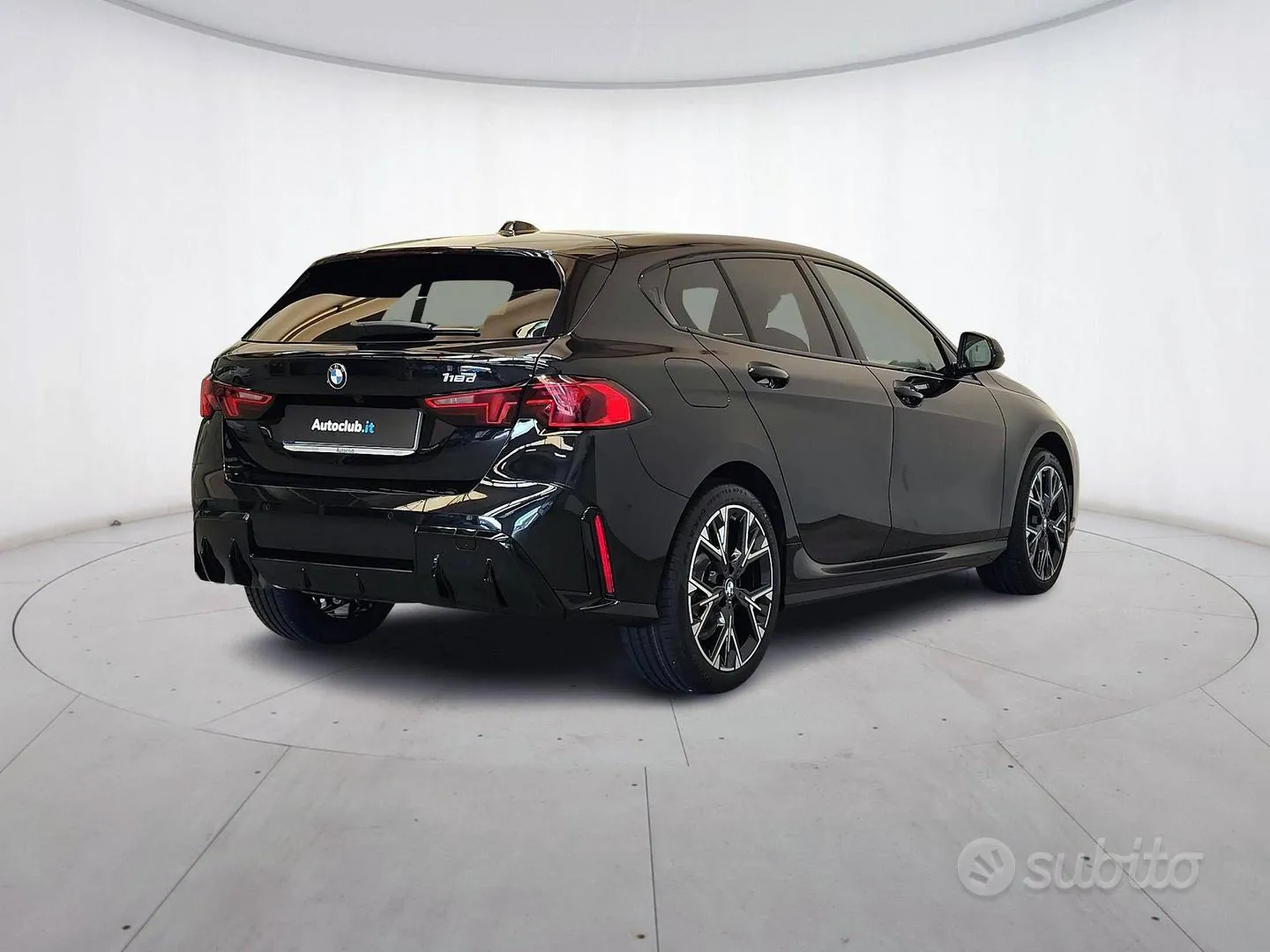 BMW 1 Series 2026 photo 2