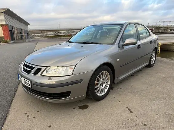Saab 9-3 2004 photo 3
