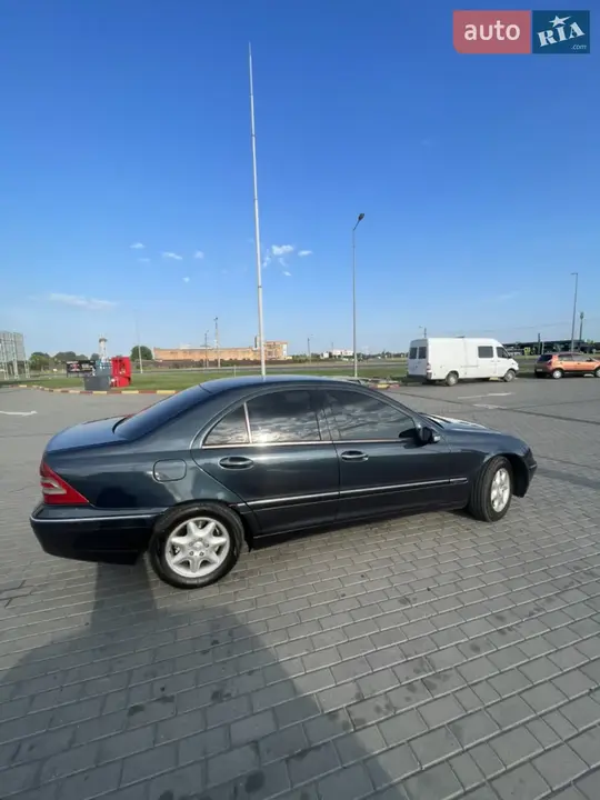 Mercedes-Benz C-Class 2000 photo 3