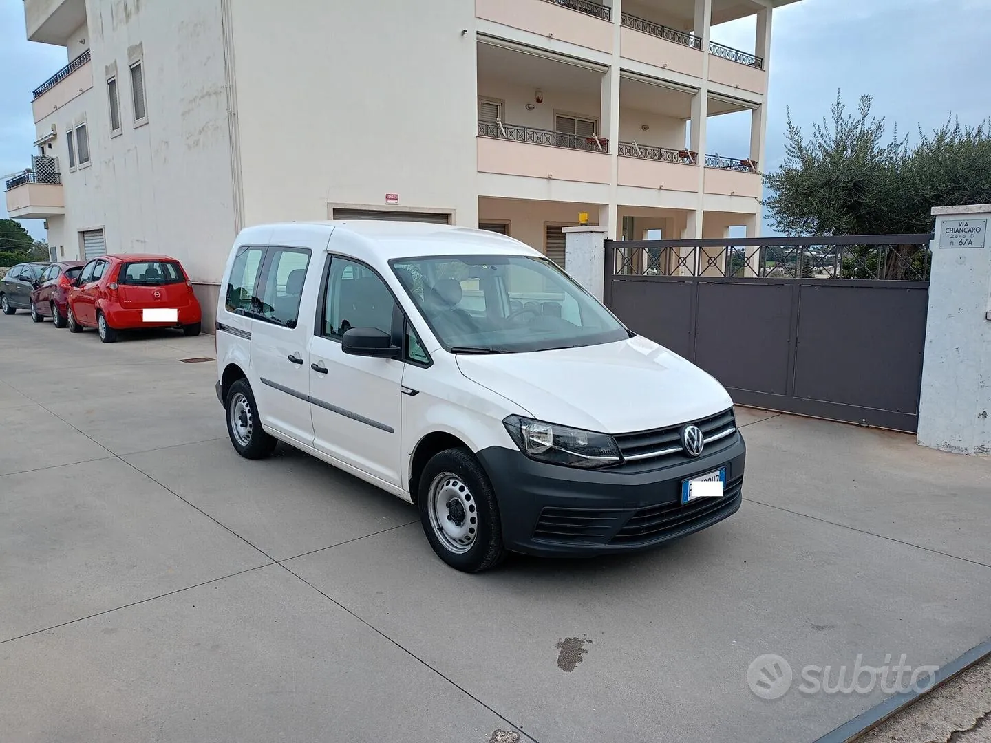 Volkswagen Caddy 2019 photo 2
