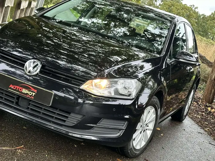Volkswagen Golf 2015 photo 2