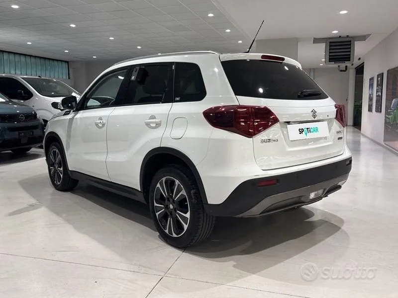 Suzuki Vitara 2022 photo 3