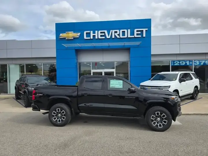 Chevrolet Colorado 2026 photo 2
