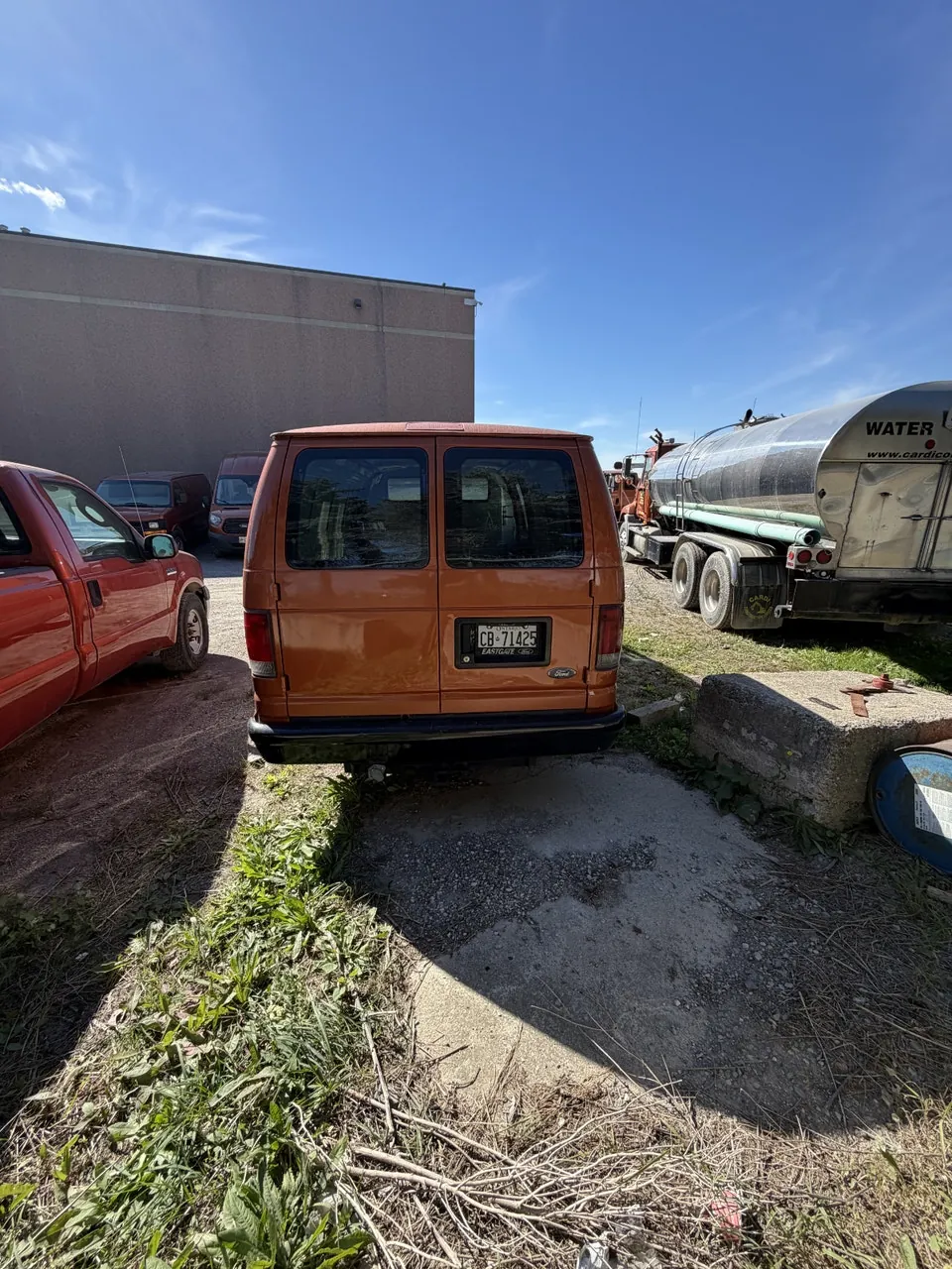 Ford E-250 2002 photo 5