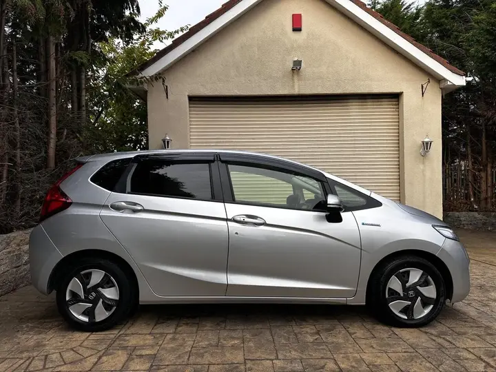 Honda Fit 2015 photo 4