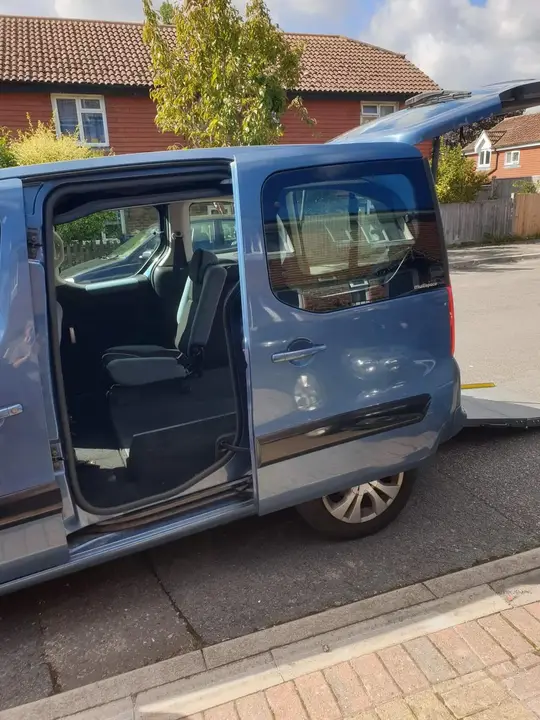 Citroen Berlingo 2012 photo 3