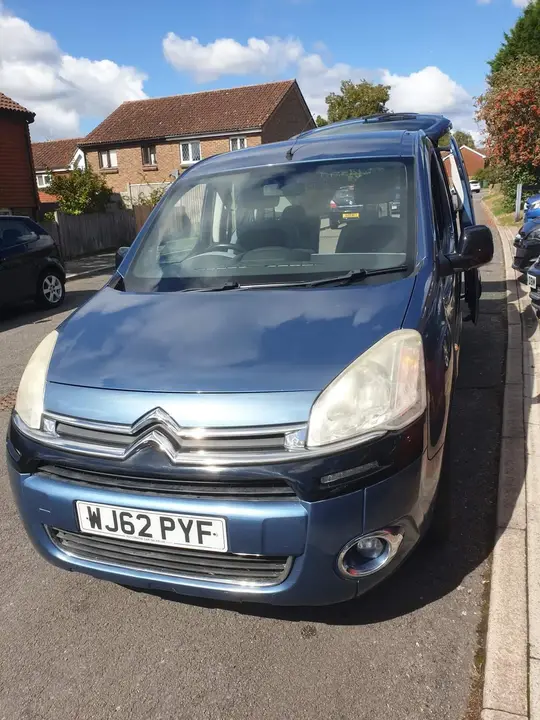 Citroen Berlingo 2012 photo 2