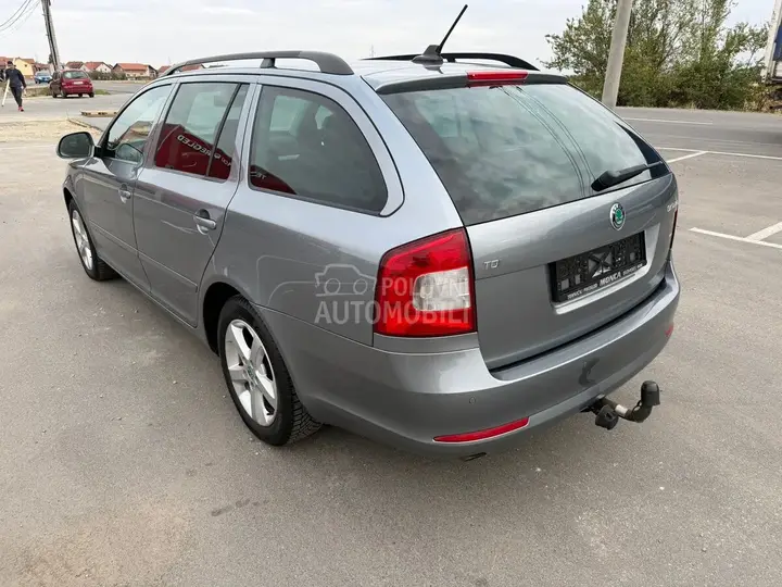 Skoda Octavia 2012 photo 4