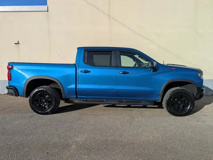 Chevrolet Silverado 1500 2022 photo 3