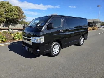 Toyota Hiace 2020 photo 4