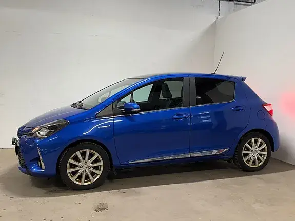 Toyota Yaris 2017 photo 3