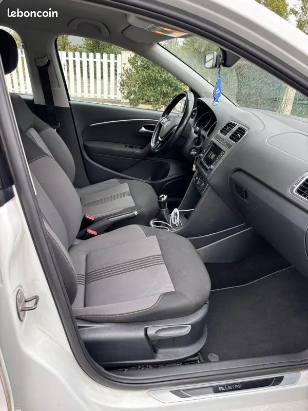 Volkswagen Polo 2016 photo 3